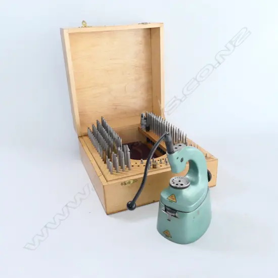 SWISS 'STAR' BRAND WATCHMAKER'S STAKING TOOL IN BOX